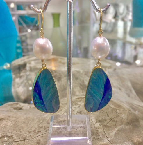 Opal and pearl earrings set in 18k gold